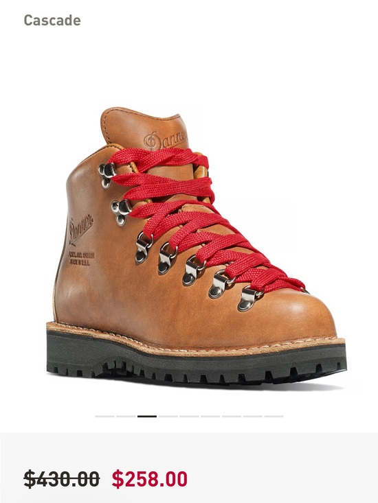 Danner Shoes - Danner Women’s Cascade Original Tan Leather Hiking Boot with Red Laces